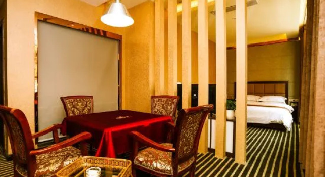 Suite Business Yongli Hotel