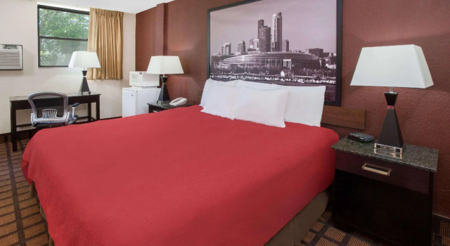 Двухместный номер Standard Super 8 by Wyndham Chicago IL