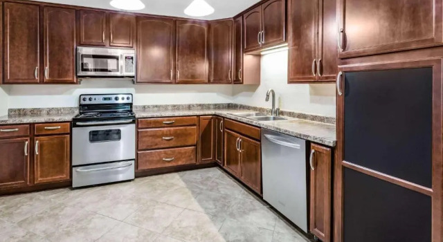 Люкс AmericInn & Suites Burnsville, MN