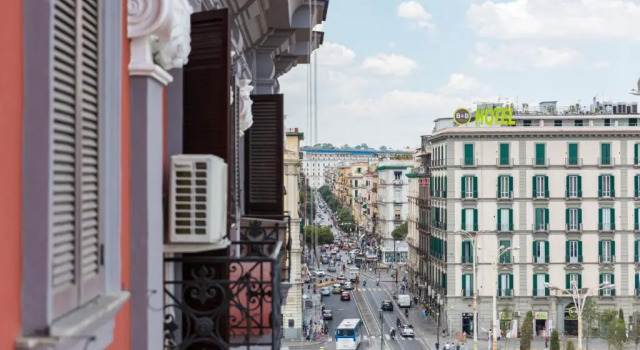 Номер Economy NArt Suites - Napoli