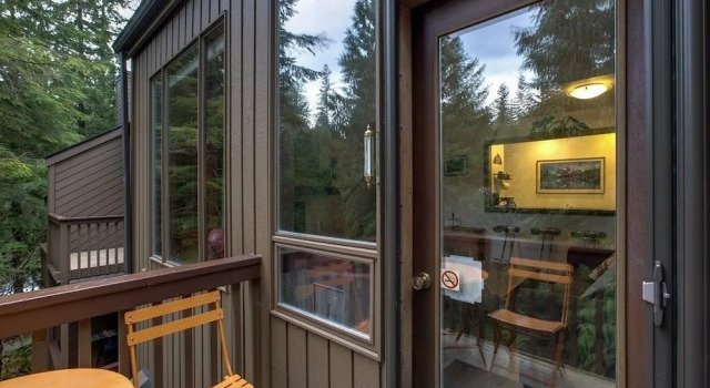 06sw - Fireplace - W/d - Kitchen - Sleeps 7 2 Bedroom Home by RedAwning, Buchen Sie Hotel Hotels in Glacier mit Parkplatz, Parkplätze