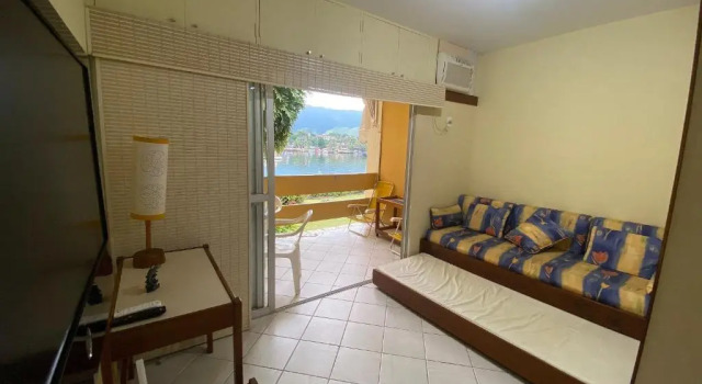 Condomínio com piscina, churrasqueira, sauna e MARINA P LANCHA - WiFi 200Mbps - 1qt e sala com 2 ar condicionados, Забронировать Отель Отели штата Рио-де-Жанейро с парковкой, Парковка