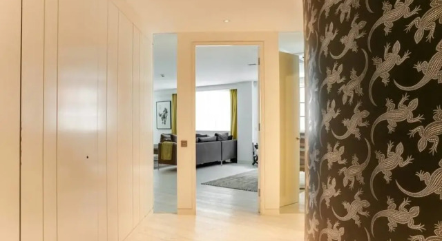 Luxury 2-bed, 2-bath Loft-style Flat in Covent Gdn