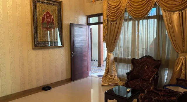 Aldeoz Villa Ndalem Marwatan Solo, Prenota Villa Solo. Central Java