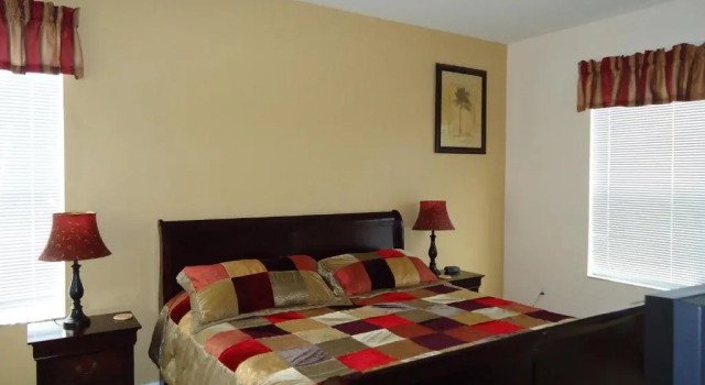 Кровать в общем номере Orlando Vacation Rental Homes