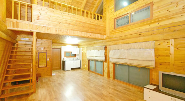 Taean Noueure Pine Forest Pension, Prenota Hotel Taean 