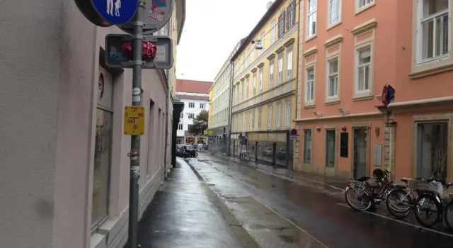 Zimmer und Appartements Trauttmannsdorffgasse, Rezerwuj Apartament Hotele w Graz z parkingiem, Parking