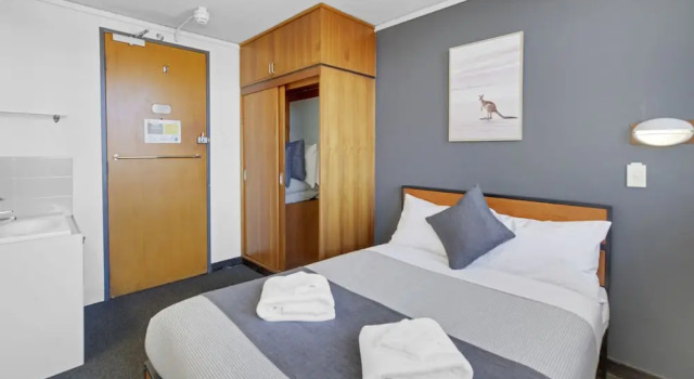 Двухместный семейный номер Standard Canberra Accommodation Centre