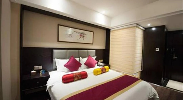 Grand Inn, Boek Hotel Hotels in Chengdu met parkeren, Parkeren