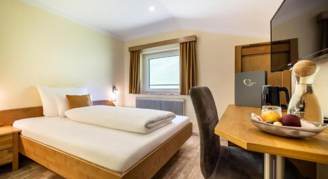 Номер Standard Berghotel Garni Burgblick-Zaismann Adults Only