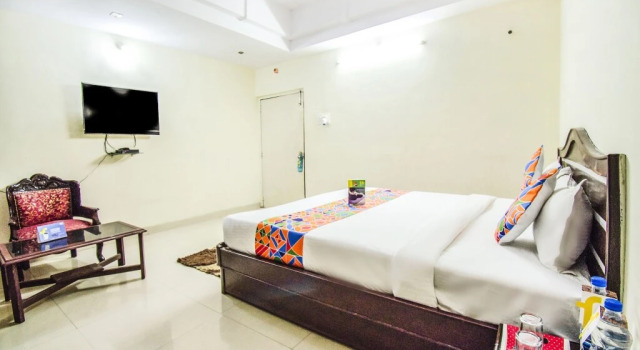 Hotel Pride Banjara by FabHotels, Забронировать Отель Отели Хайдарабада 3 звезды, 3*