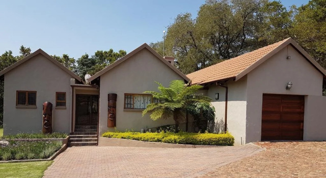 Zwavelpoort Guesthouse, Prenota Hotel Pretoria 