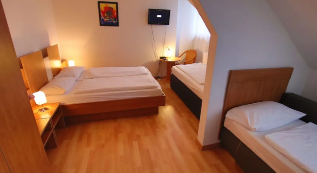 Четырёхместный номер Classic City Lounge Hotel Oberhausen