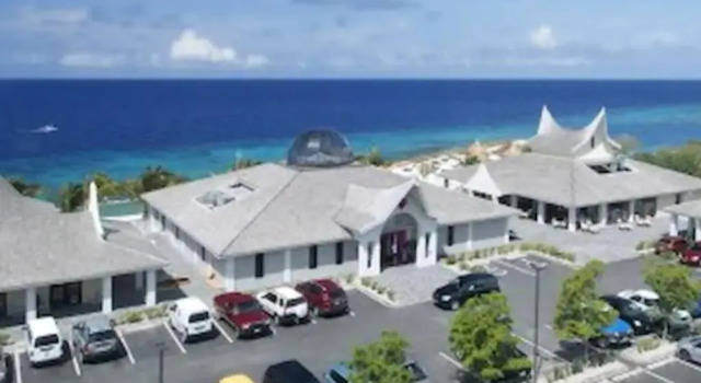 Апартаменты Cozy Studio Apartment Minutes from the Beach