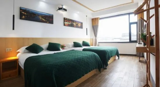 Wuzhen Chenjia Homestay, Забронировать Отель Учжэнь Цзясин