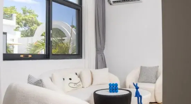 Семейный люкс Sanya Haishi Pool Design Homestay (West Island Tourist Scenic Area)