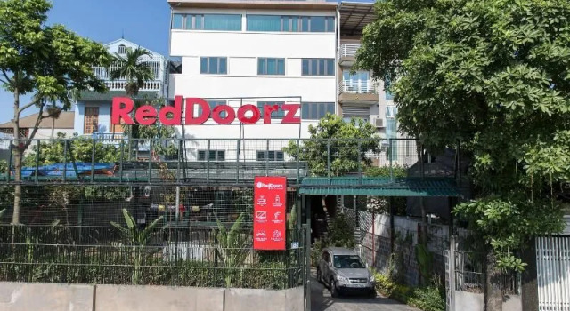 Reddoorz Plus Near Westlake Tay Ho