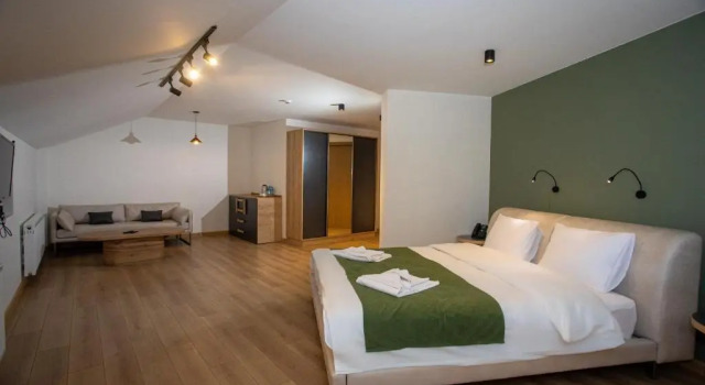 Студия Deluxe Hotel 1700