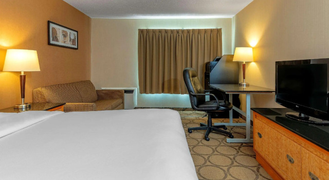 Двухместный номер Standard Цокольный этаж Comfort Inn Hamilton - Stoney Creek