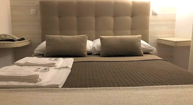 Residencial Celeste, Rezervovat Hotel Hotely v Beira Alta s parkováním, Parkování