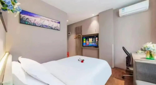 Одноместный номер Deluxe с видом на город Sanyuan Hotel Wuling Square Store