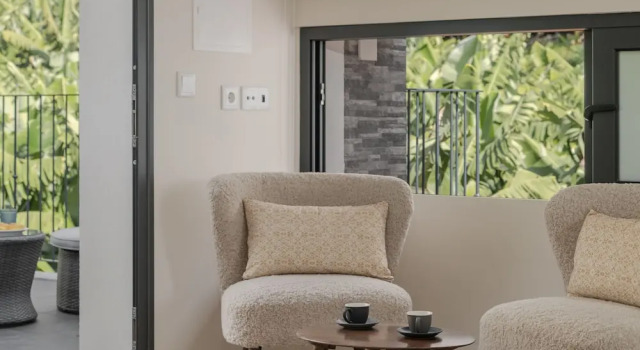 Двухместный коттедж с балконом Oscars House, Quiet Area for Small Families