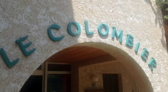 Mas du Colombier, Забронировать Отель Сент-Андре-лез-Альп Verdon Natural Regional Park