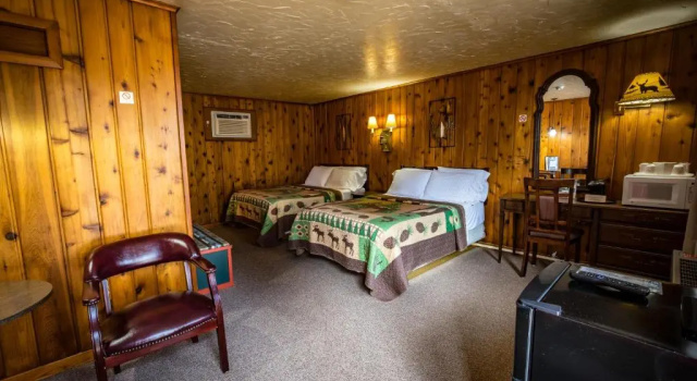 Economy Zimmer Riverside Motel