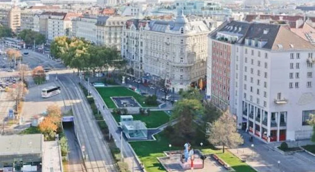 The Vienna City Center Experience 1010