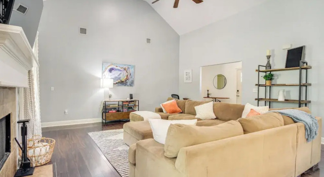 < 1 Mi to Beach - Home w/ Deck & Yard in Waveland!, Buchen Sie Ferienhaus Cottages in Mississippi, Cottage