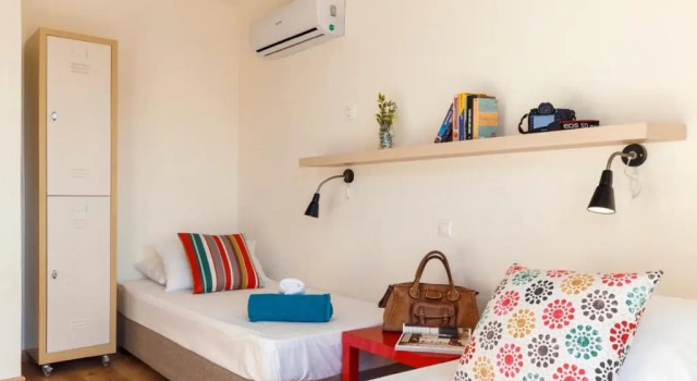 Кровать в общем номере (женский номер) STAY Rhodes HoStel & Bar
