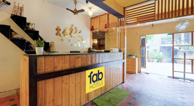 FabHotel Green Wood 5, Забронировать Отель Бангалор штат Карнатака, рядом с Больница Манипал