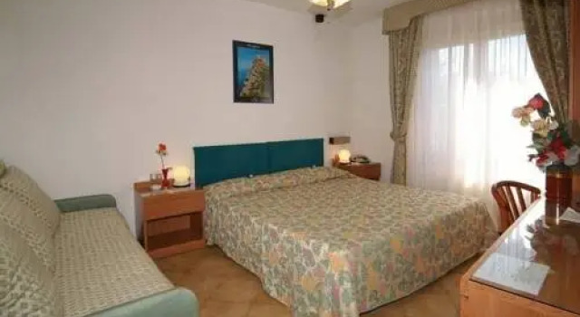 Hotel Villa Marcella, Забронировать Отель Отели Сан-Винченцо с питанием, Пансион