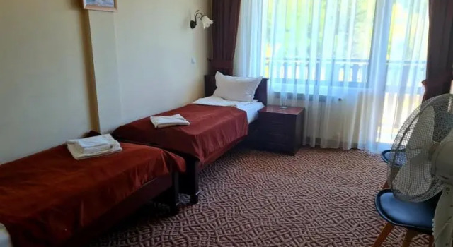 Люкс с 2 комнатами с балконом Family Hotel Bela