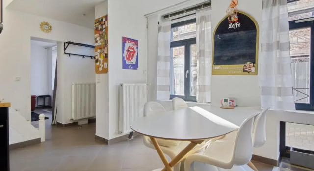 Коттедж Cosy house at the heart of Old Lille - Welkeys