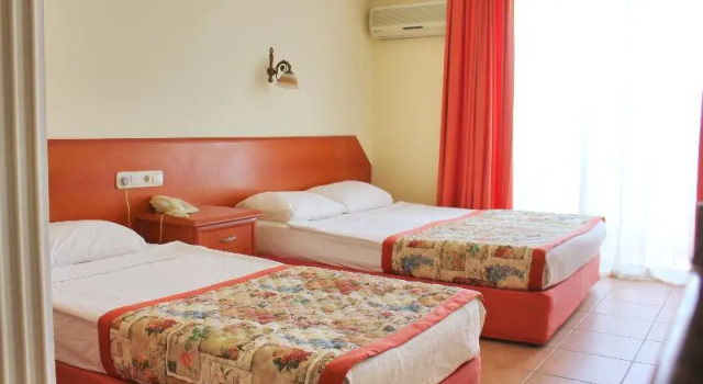 Двухместный номер Standard с балконом Gazipasa Star Otel