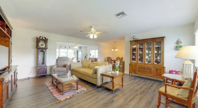 1 Mi to Sand! Deerfield Beach Home w/ Patio, Book Feriehus Villaer i Florida, Villa