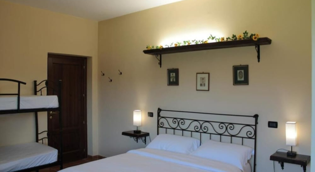 Agriturismo Cera Una Volta, Book Hotel Poggio Picenze 