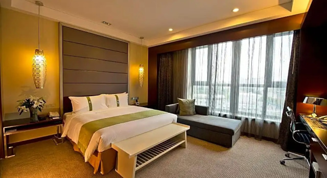 Номер Deluxe Holiday Inn Beijing Haidian
