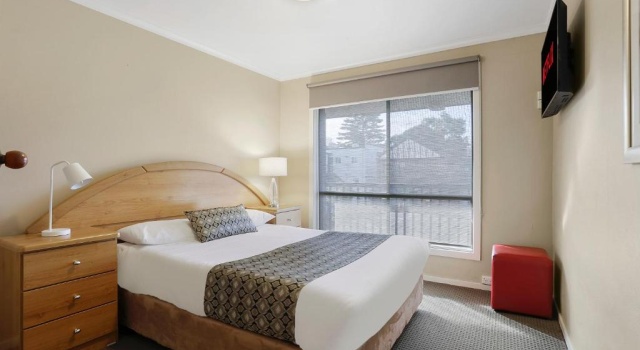 Четырёхместный люкс Waves Motel and Apartments