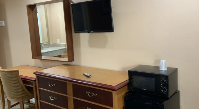 Номер Comfort Budget Inn Motel