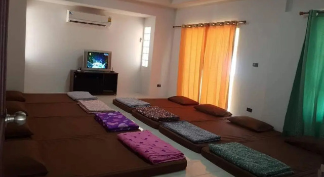 Коттедж с 2 комнатами Home At Chan Resort