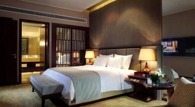 Полулюкс Crowne Plaza Taizhou by IHG