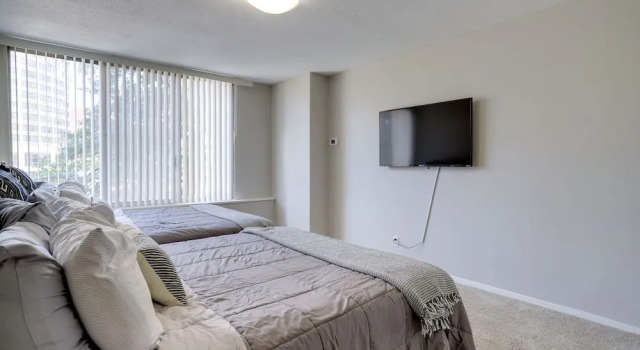 Amazing Br2 Bedroom Condo at Arlington, Забронировать Отель Арлингтон 