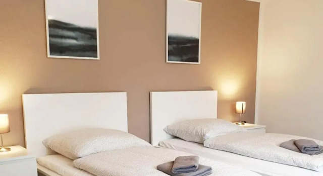 Moderne und sehr zentral gelegene Apartments, Забронировать Апартаменты/квартира Нойс Северный Рейн-Вестфалия, рядом с Базилика Святого Квирина