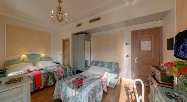 Трёхместный номер Standard Grand Hotel Bristol