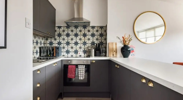 Апартаменты The West Hampstead Retreat - Modern & Bright 1bdr Apartment