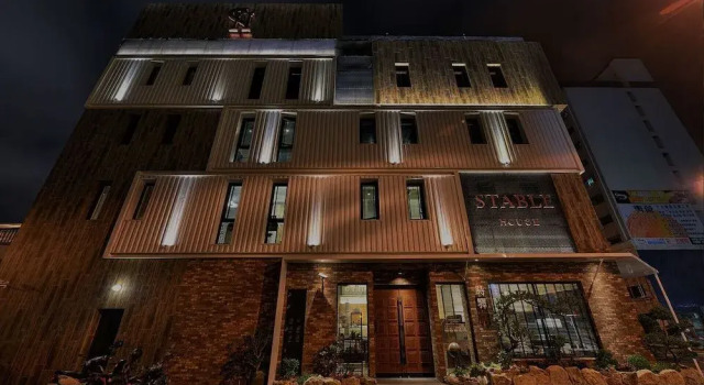 STABLE HOTEL, Забронировать Отель Отели Аньпин с парковкой, Парковка