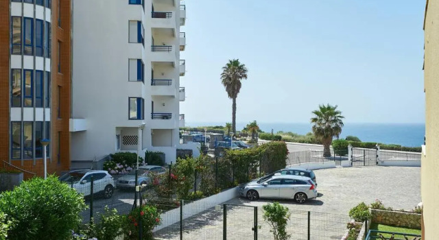 Коттедж Oceanario 2 Bedroom Apartment - Sea View and Pool