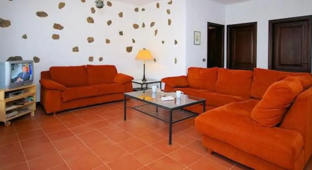 Villa - 2 Bedrooms with Pool and WiFi - 106085, Забронировать Вилла Отели Ланцароте 3 звезды, 3*
